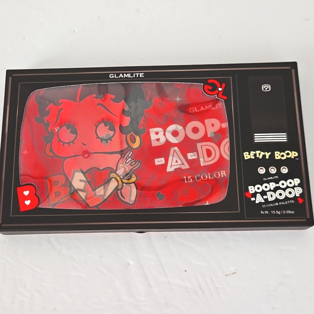 Betty Boop X Glamlite NIB Eyeshadow Palette